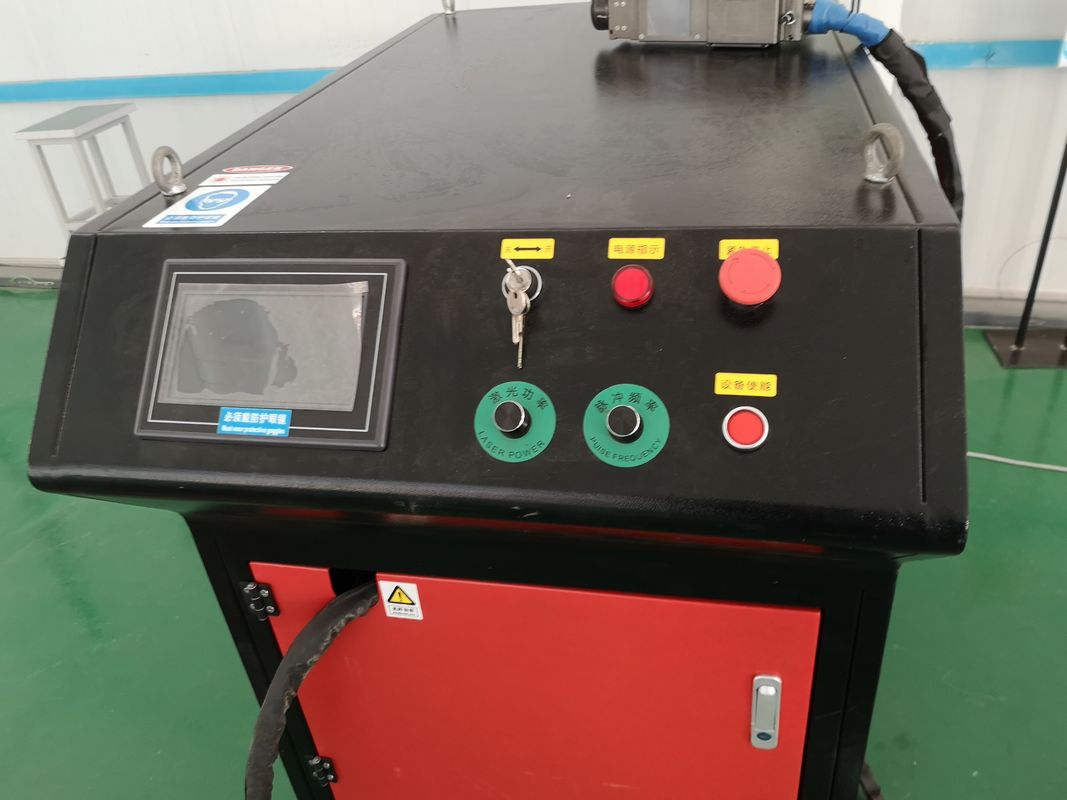 Industry Water Cooling 200W Laser Cleaning Machine For Rust Removal