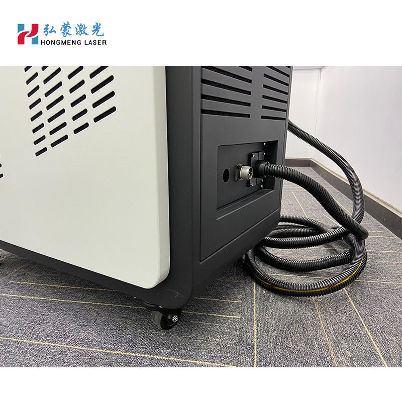 Handheld fiber laser surface rust cleaning laser cleaner on oil/paint